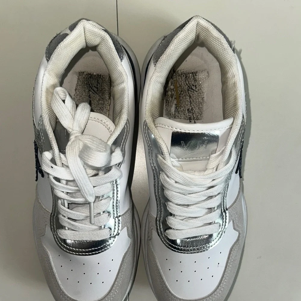 Vintage Havana White Navy and Silver Sneakers - Picture 3 of 6